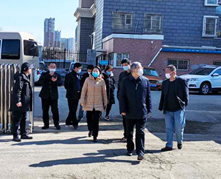 省、市领导到我公司视察疫情防控工作(图1) 省、市领导到我公司视察疫情防控工作(图1)